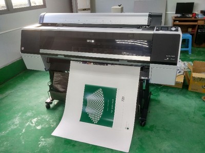 彩印包裝設(shè)計與印前數(shù)碼打樣 精準呈現(xiàn)彩盒精裝畫冊的藝術(shù)